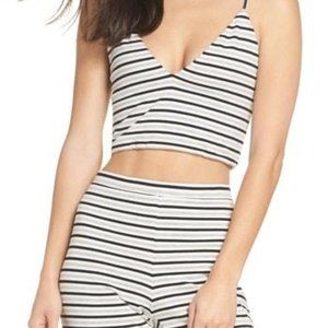 NWT BB Dakota V-Neck QT Crop Top Tank Top